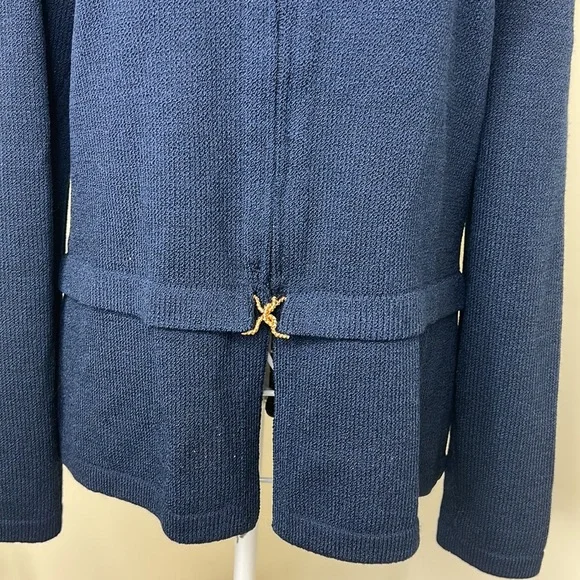 ST JOHN Vintage SJK Navy Blue Knit Zipper Jacket Gold Cloisonne Charm Size 4 - Picture 3 of 11